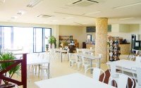 広々とした店内