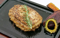 宮古牛のハンバーグステーキ MIYAKO BEEF HAMBURGER STERK